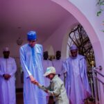 Photos: Buhari hosts corps members in Daura